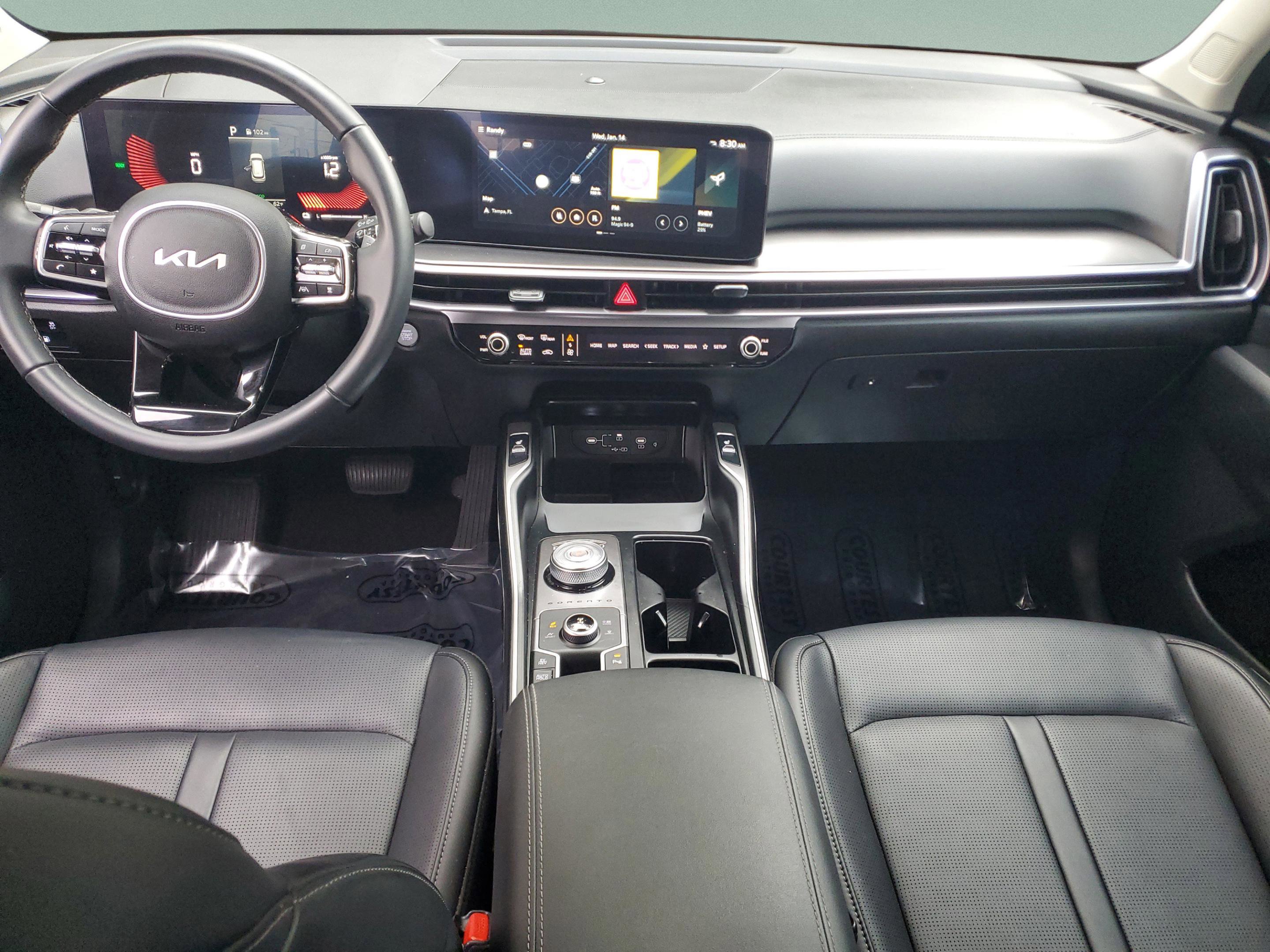 Certified 2025 Kia Sorento EX w/ EX Panoramic Sunroof Package image 8