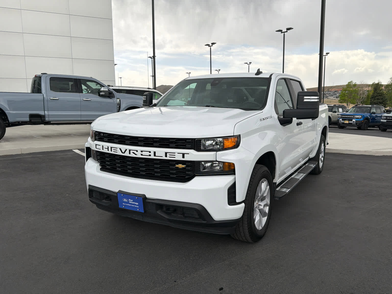 Used 2021 Chevrolet Silverado 1500 Custom w/ Custom Max Trailering Package AWD/4WD image 3