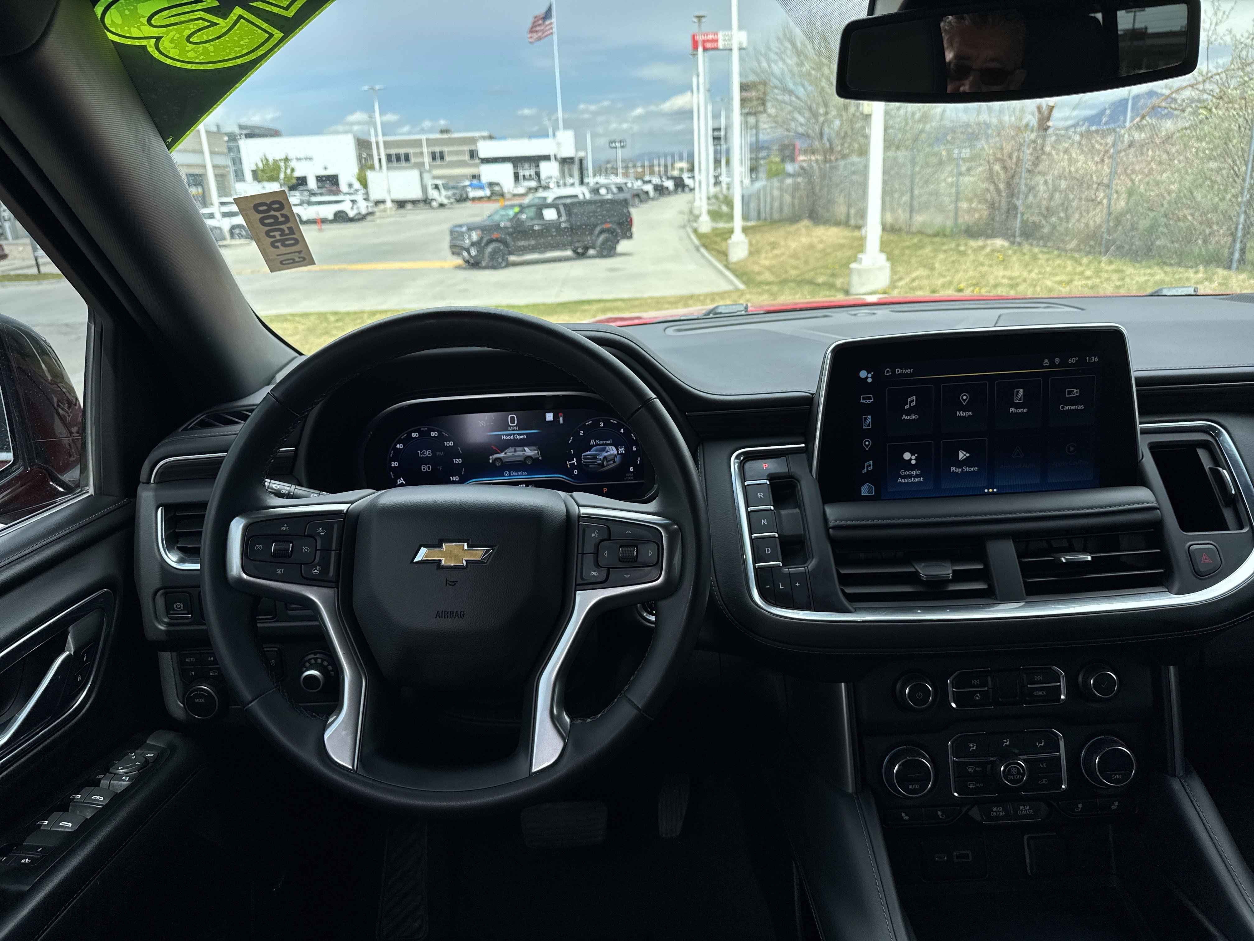 Used 2023 Chevrolet Tahoe LT w/ Luxury Package AWD/4WD image 16