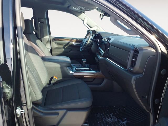 Used 2023 Chevrolet Silverado 1500 RST w/ Z71 Off-Road Package AWD/4WD image 9