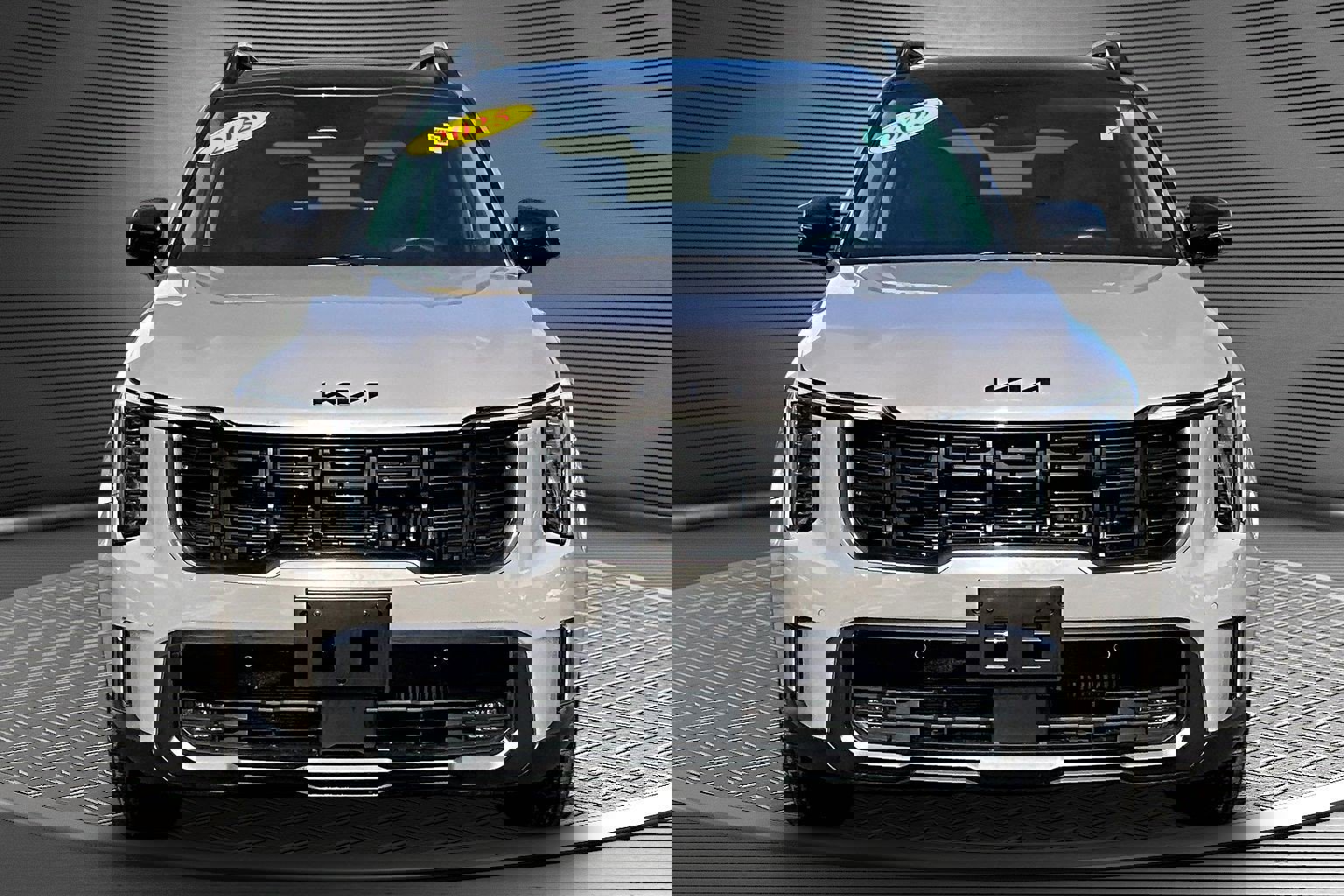 Used 2025 Kia Sorento X-Line EX image 2