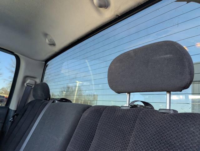 Used 2004 Dodge Ram 2500 Truck SLT w/ Off-Road Group image 18