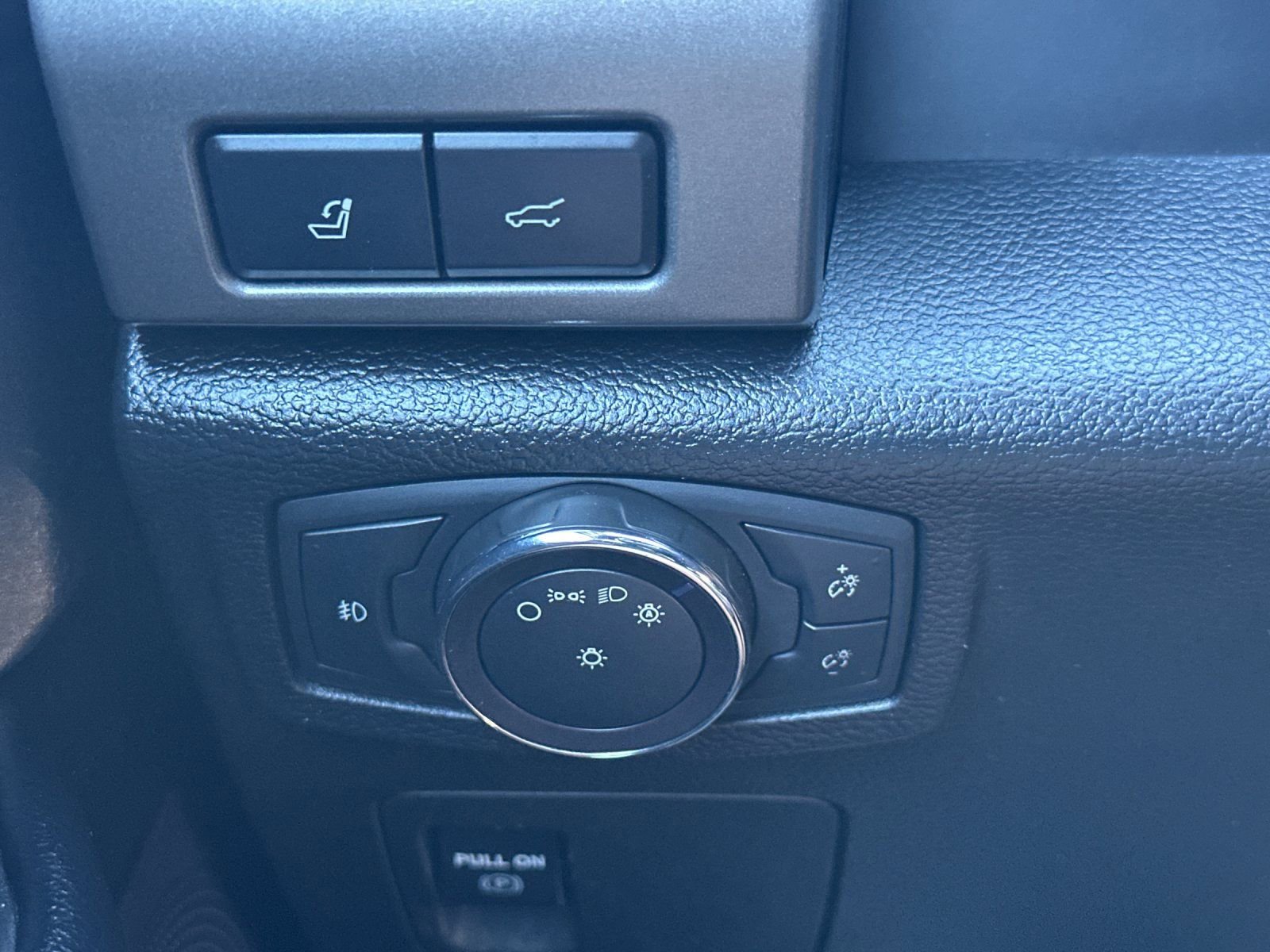 Used 2020 Ford Expedition Max XLT w/ Equipment Group 202A image 33