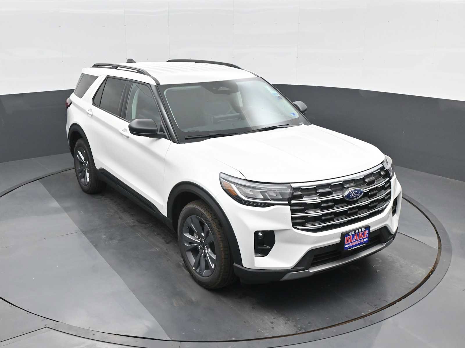 New 2026 Ford Explorer Active w/ Active Comfort Package AWD/4WD image 10
