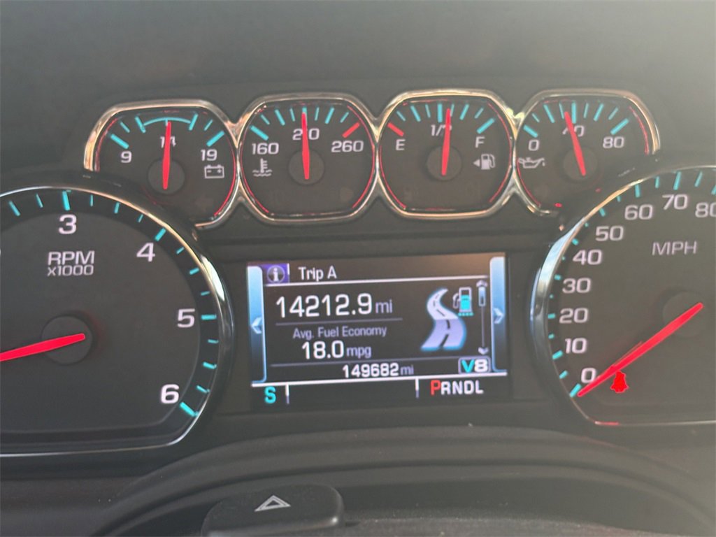 Used 2018 Chevrolet Suburban LT image 22