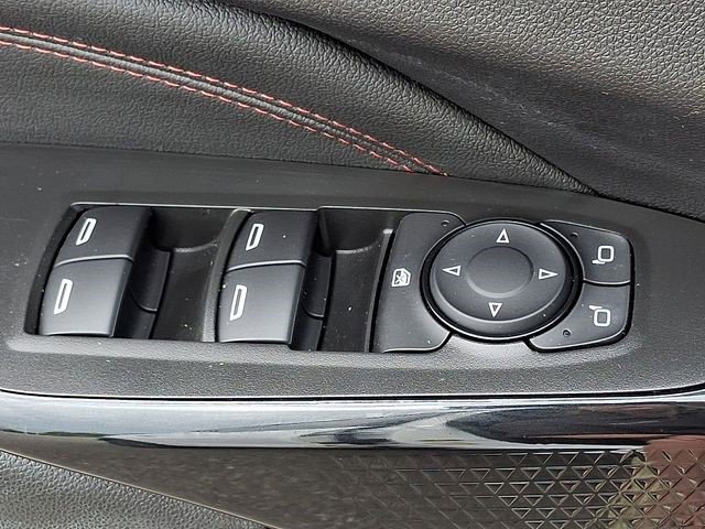 Certified 2025 Chevrolet Trax RS w/ Sunroof Package FWD image 24