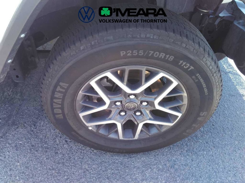 Used 2025 Jeep Wrangler Unlimited Sahara AWD/4WD image 7