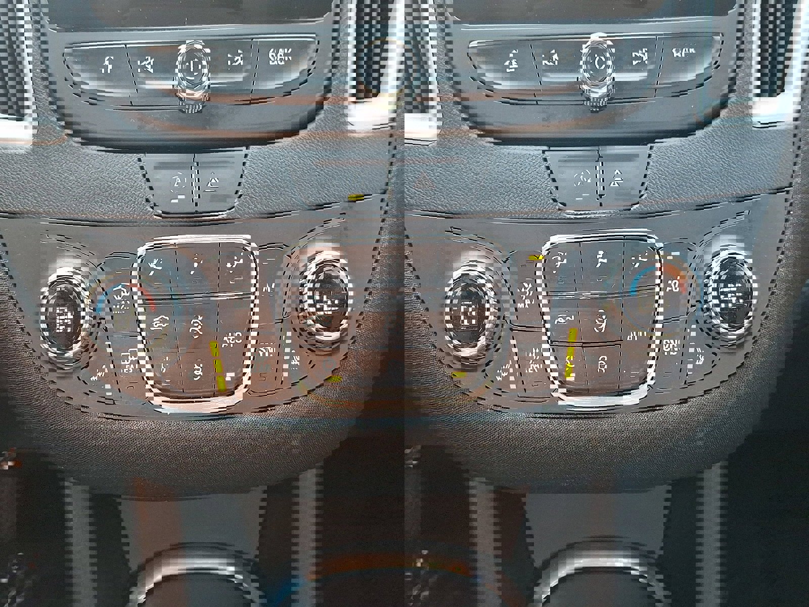 Used 2024 Chevrolet Malibu LT FWD image 16