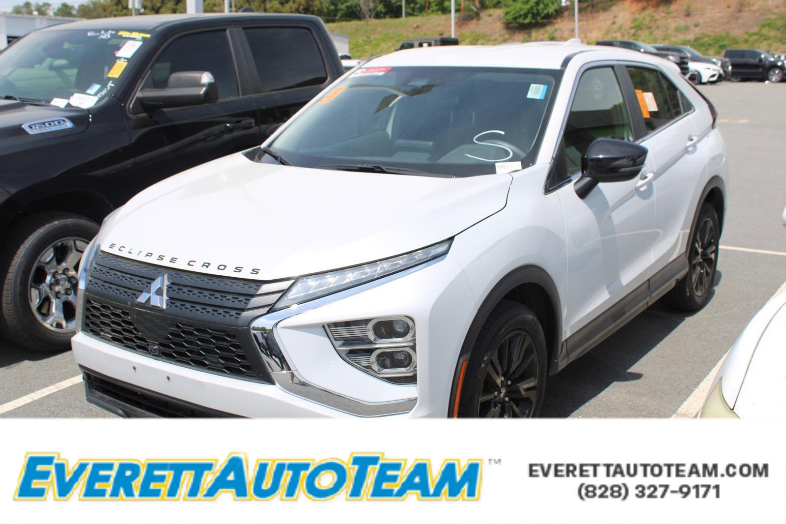 Used 2023 Mitsubishi Eclipse Cross LE image 1