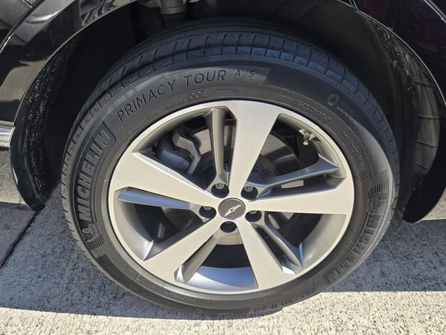 Used 2022 Genesis GV80 2.5T w/ Advanced Package 02 AWD/4WD image 11