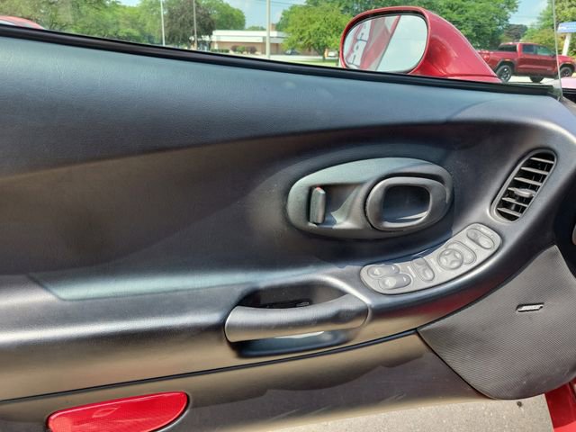 Used 2000 Chevrolet Corvette Coupe w/ Memory Pkg image 15
