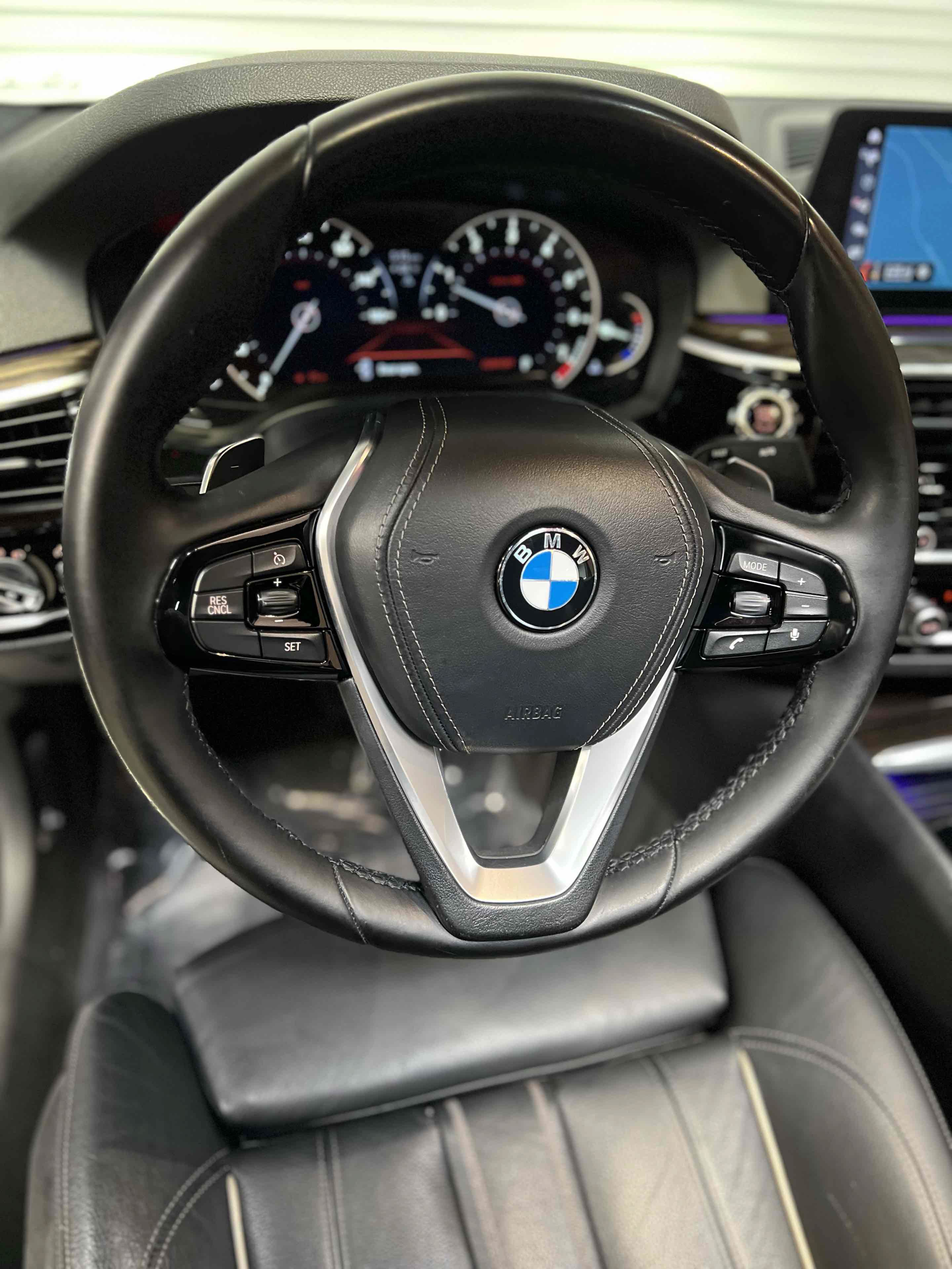 Used 2017 BMW 540i RWD image 29