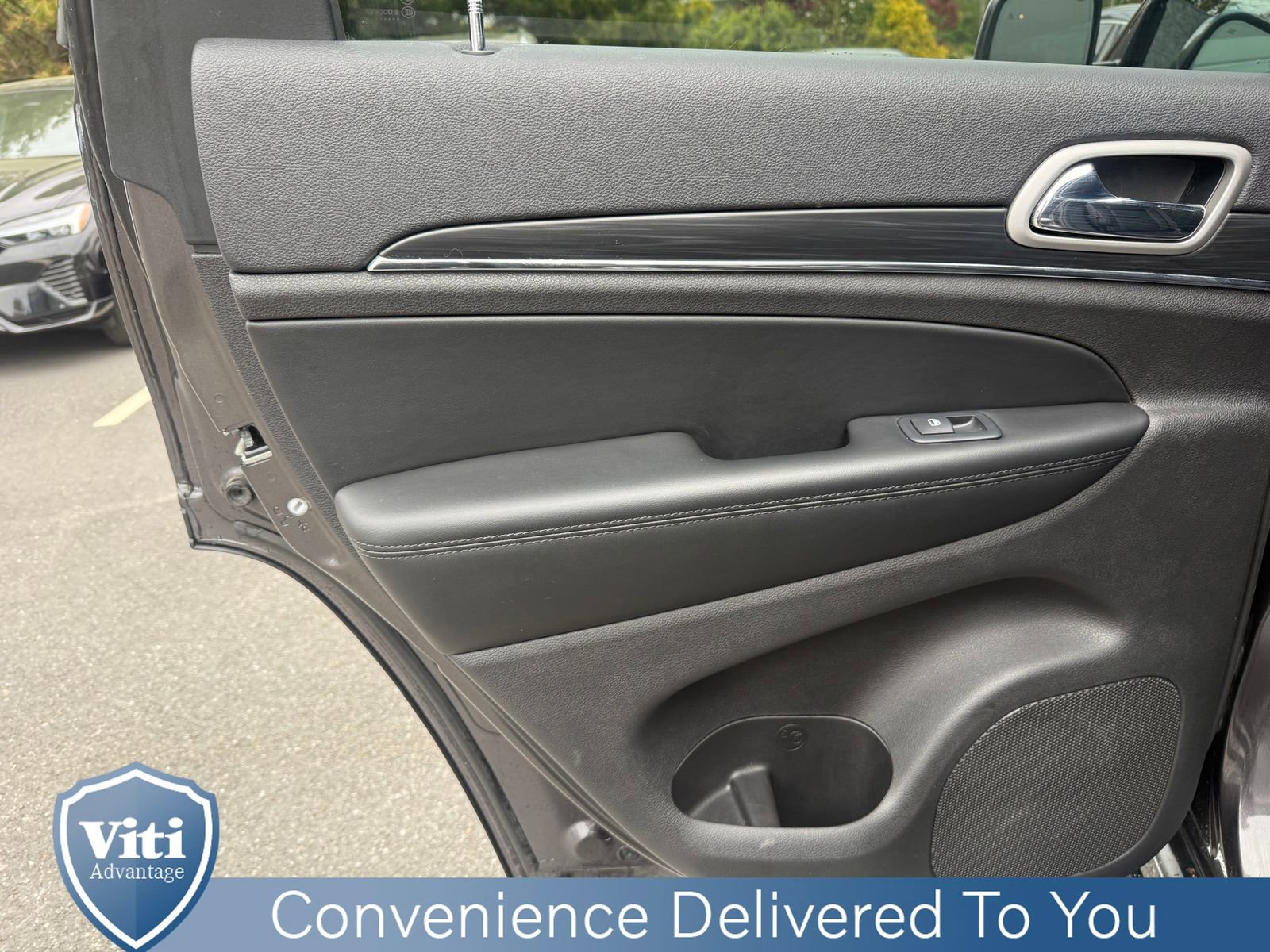 Used 2020 Jeep Grand Cherokee Limited AWD/4WD image 20
