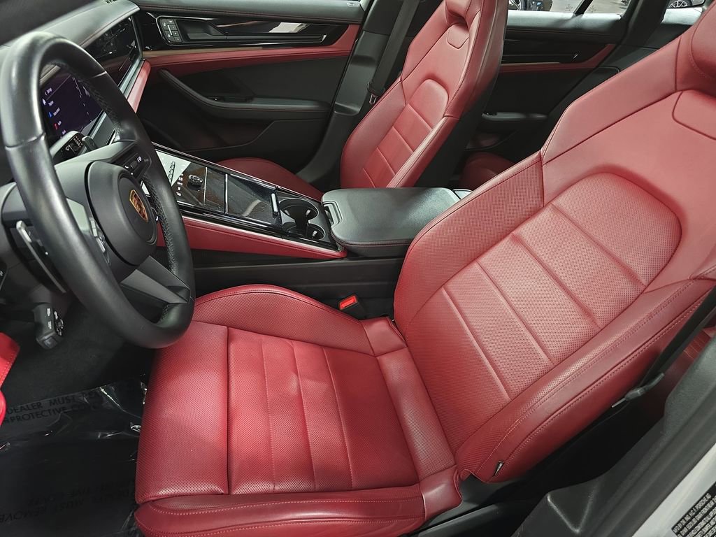 Certified 2024 Porsche Panamera image 5