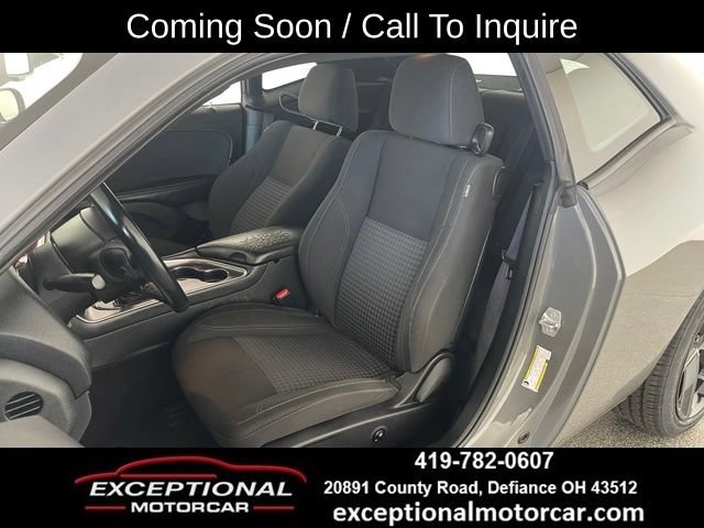 Used 2018 Dodge Challenger SXT RWD image 33