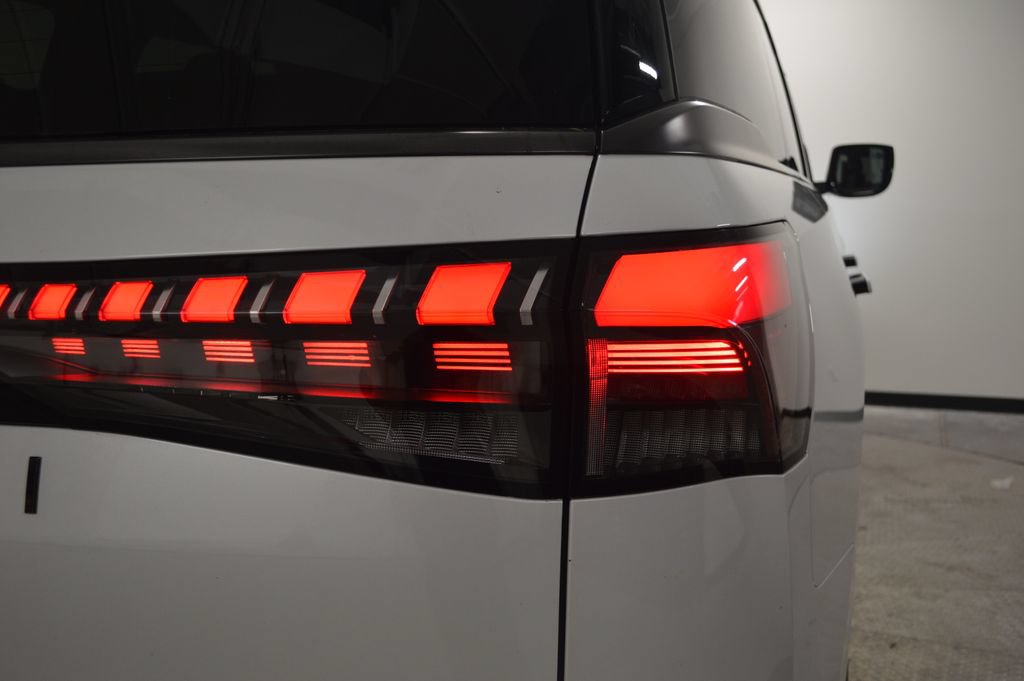 New 2026 INFINITI QX80 4WD w/ Sport Exterior Package image 10