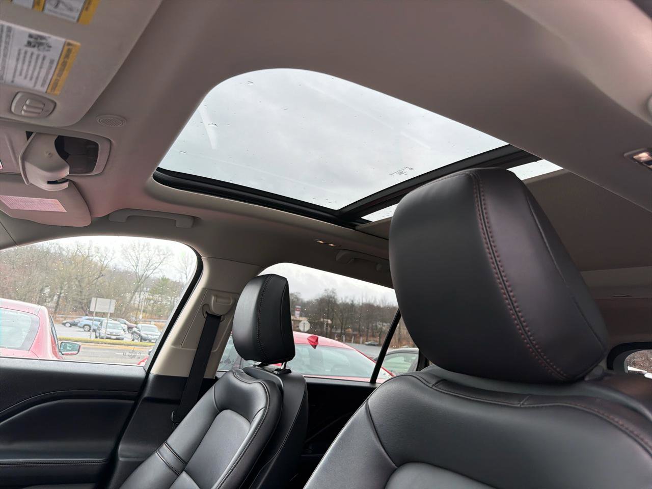 Used 2023 Lincoln Aviator Standard AWD w/ Premium Package image 18