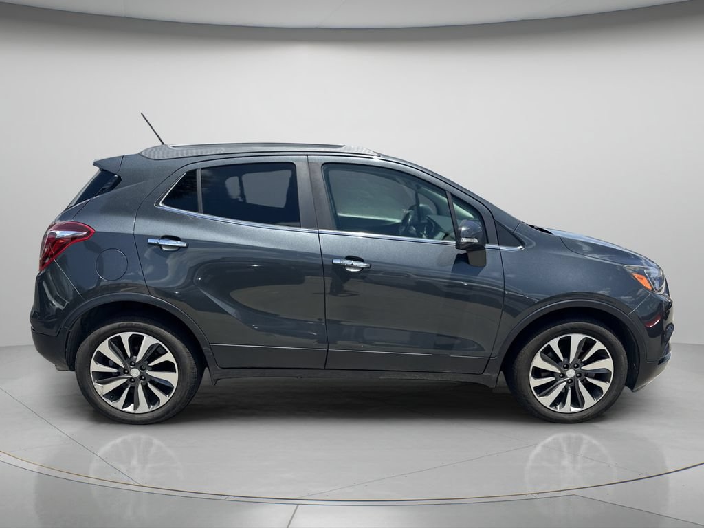 Used 2017 Buick Encore Essence FWD image 8