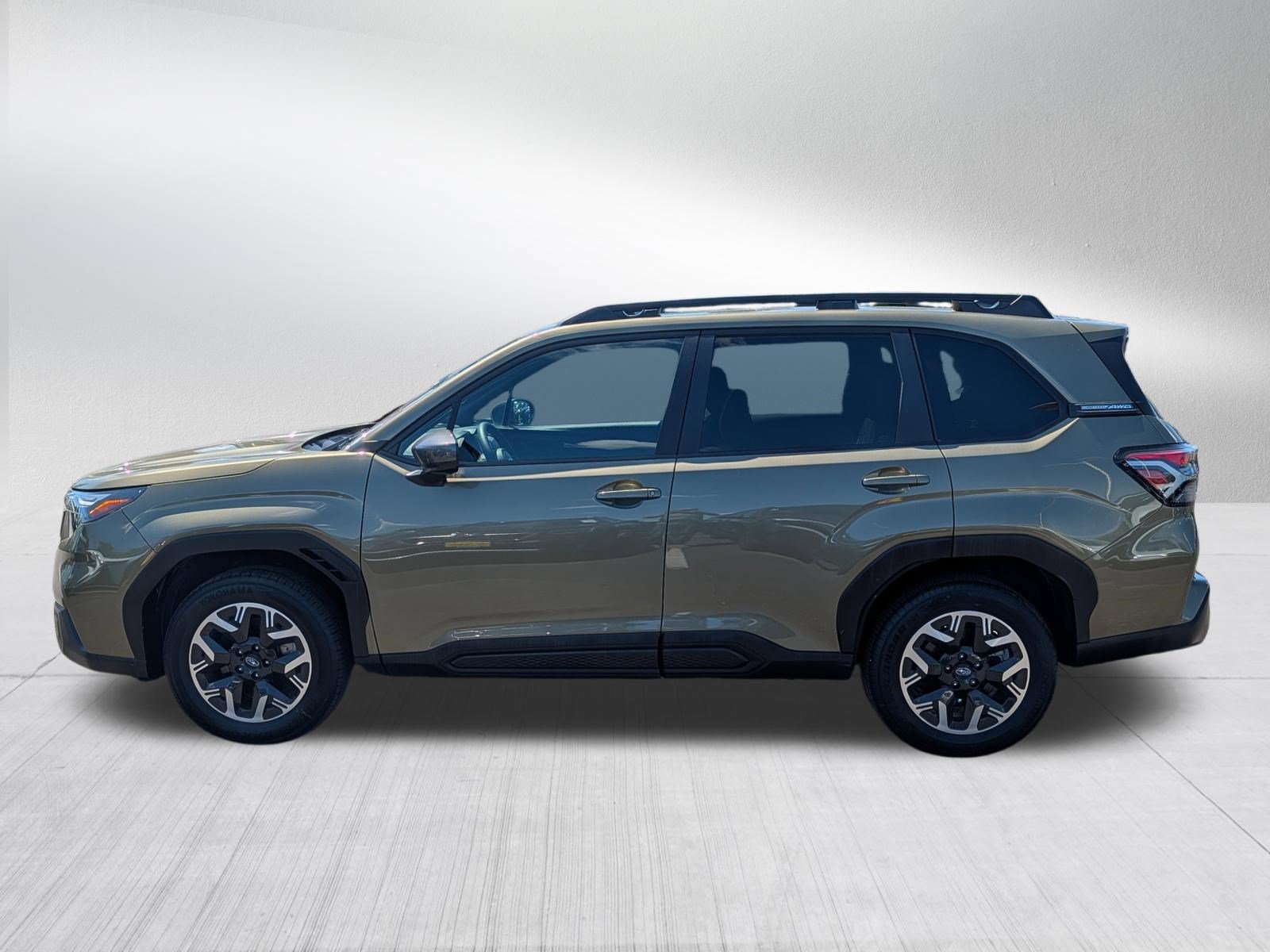 Certified 2025 Subaru Forester Premium AWD/4WD image 4