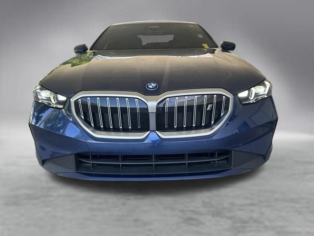 Used 2026 BMW i5 eDrive40 w/ Premium Package RWD image 15