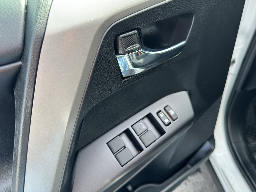 Used 2018 Toyota RAV4 XLE w/ Plus Extra Value Package image 11