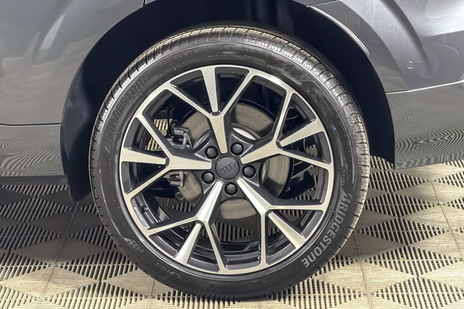 New 2026 Audi Q3 quattro 2.0T AWD/4WD image 10