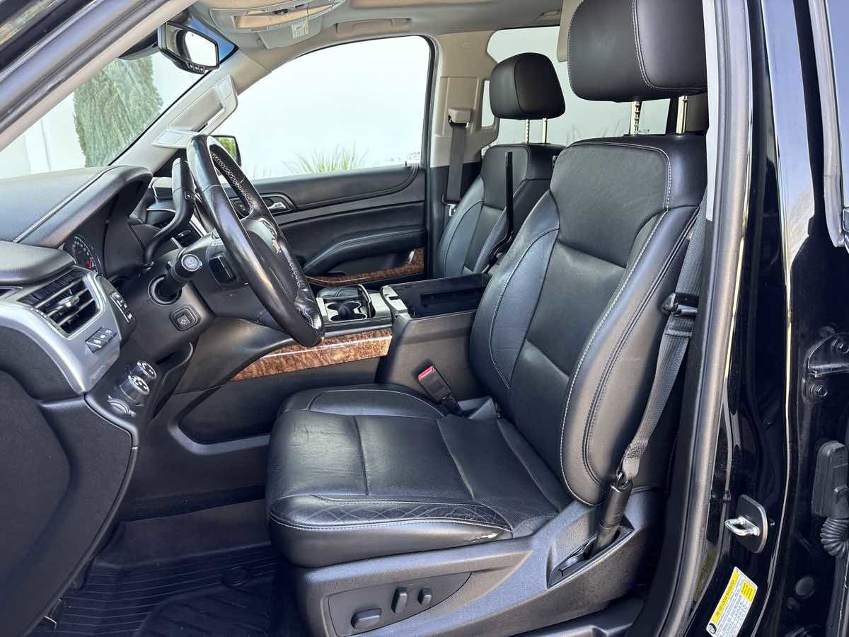 Used 2018 Chevrolet Suburban Premier AWD/4WD image 26