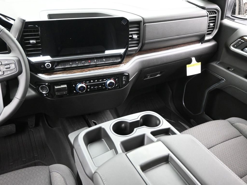 New 2026 GMC Sierra 1500 SLE image 10