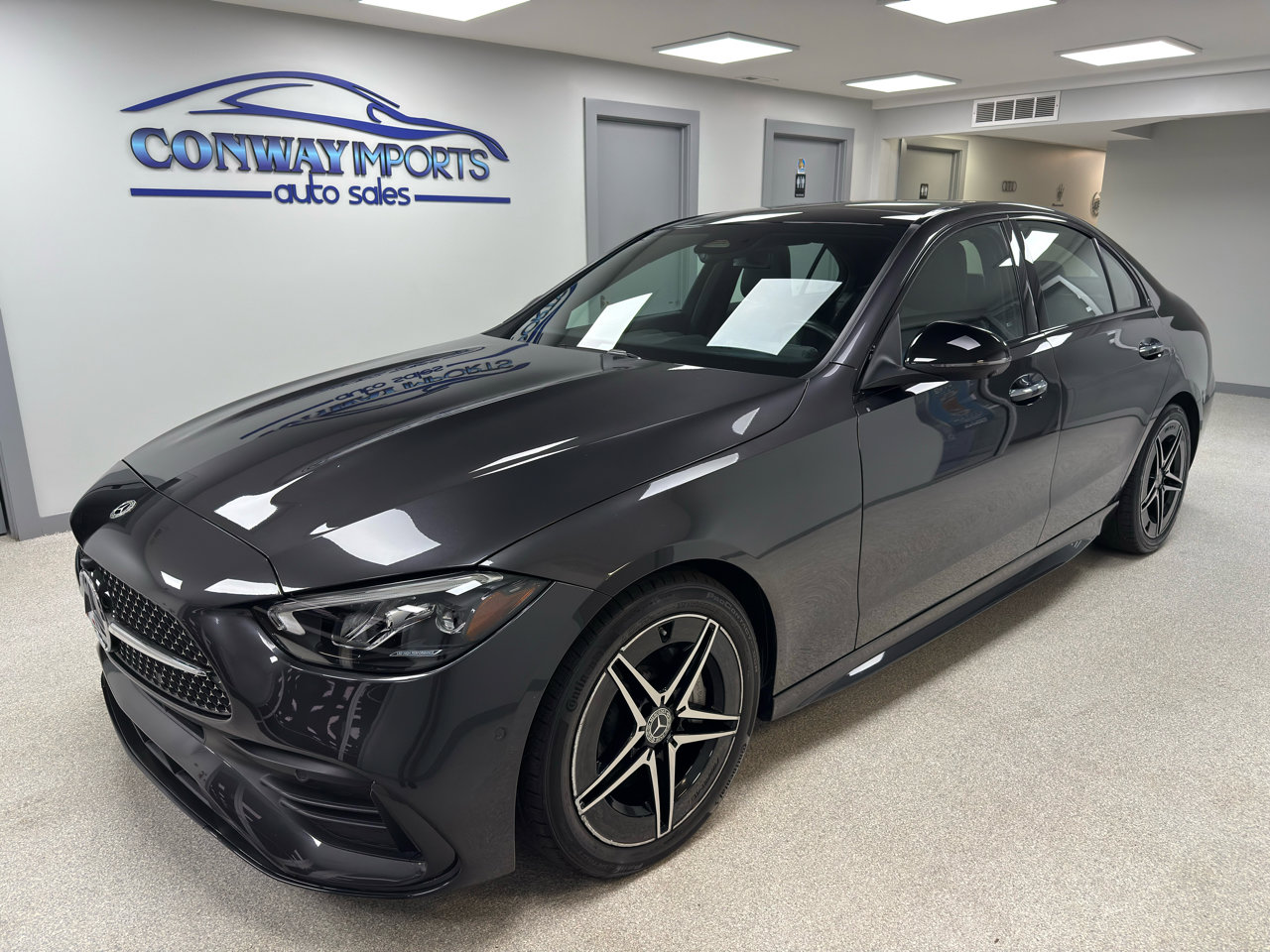 Used 2023 Mercedes-Benz C 300 4MATIC Sedan image 2