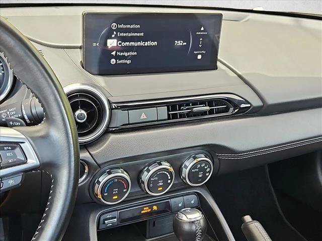 Used 2025 MAZDA MX-5 Miata RF Grand Touring RWD image 14