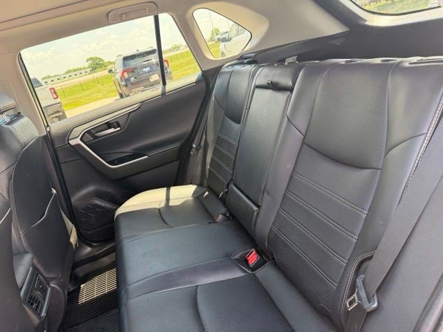 Used 2021 Toyota RAV4 Limited AWD/4WD image 25