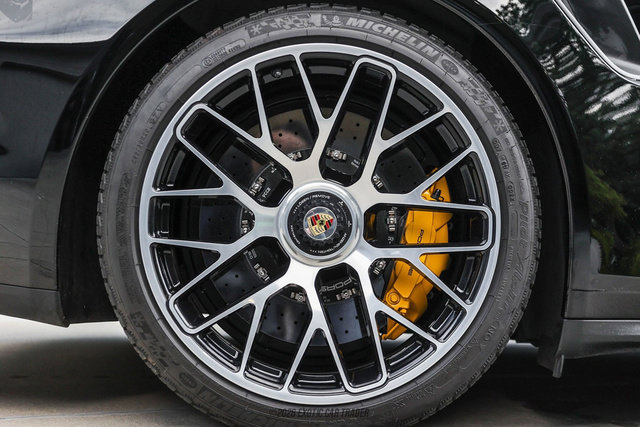 Used 2014 Porsche 911 Turbo S AWD/4WD image 68