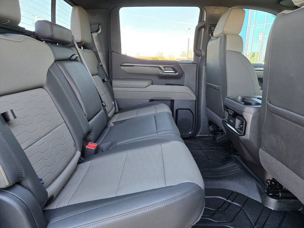 Used 2025 Chevrolet Silverado 1500 ZR2 w/ Technology Package AWD/4WD image 20