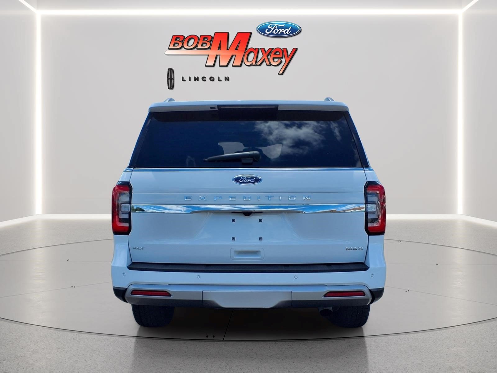 Used 2023 Ford Expedition Max Limited AWD/4WD image 6