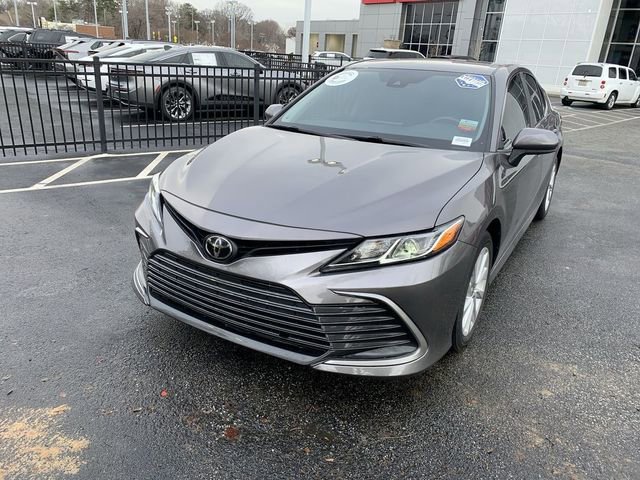 Used 2023 Toyota Camry LE image 4