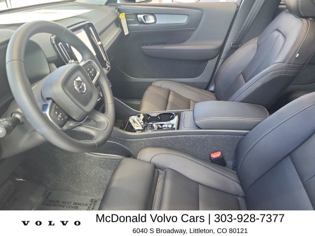 New 2026 Volvo XC40 B5 Plus w/ Climate Package AWD/4WD image 11