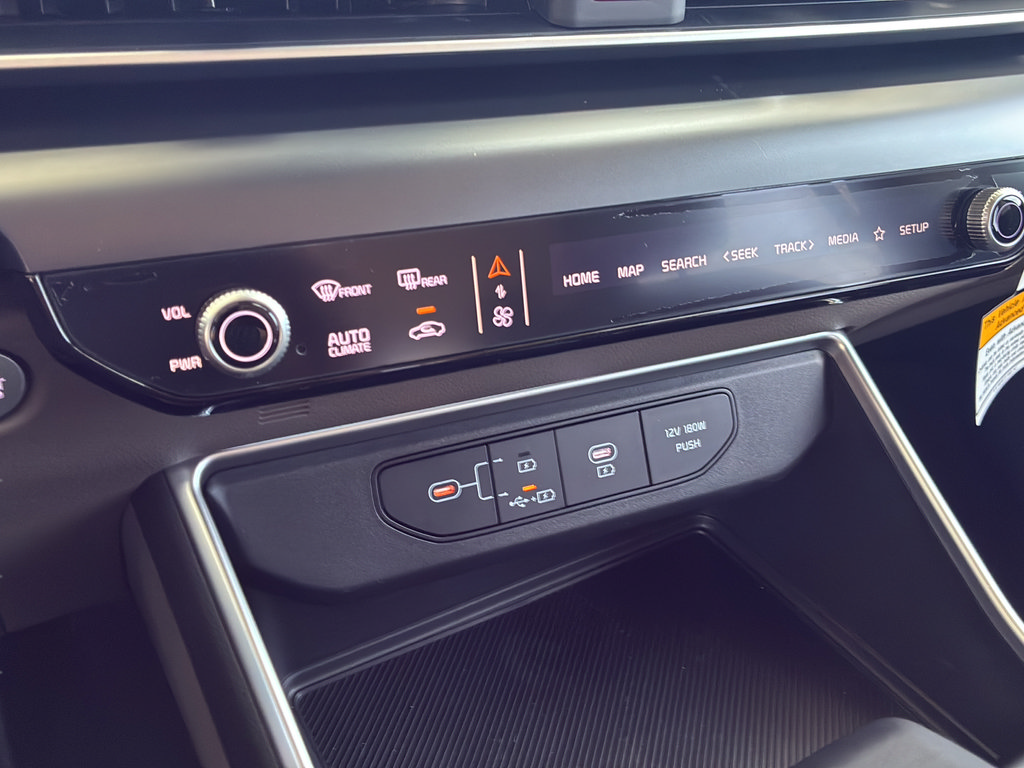 New 2026 Kia Carnival FWD image 30