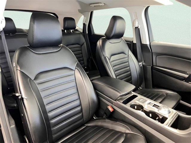 Used 2023 Ford Edge SEL image 11