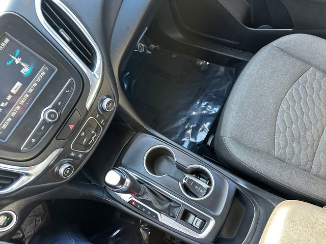 Used 2018 Chevrolet Equinox LT image 34