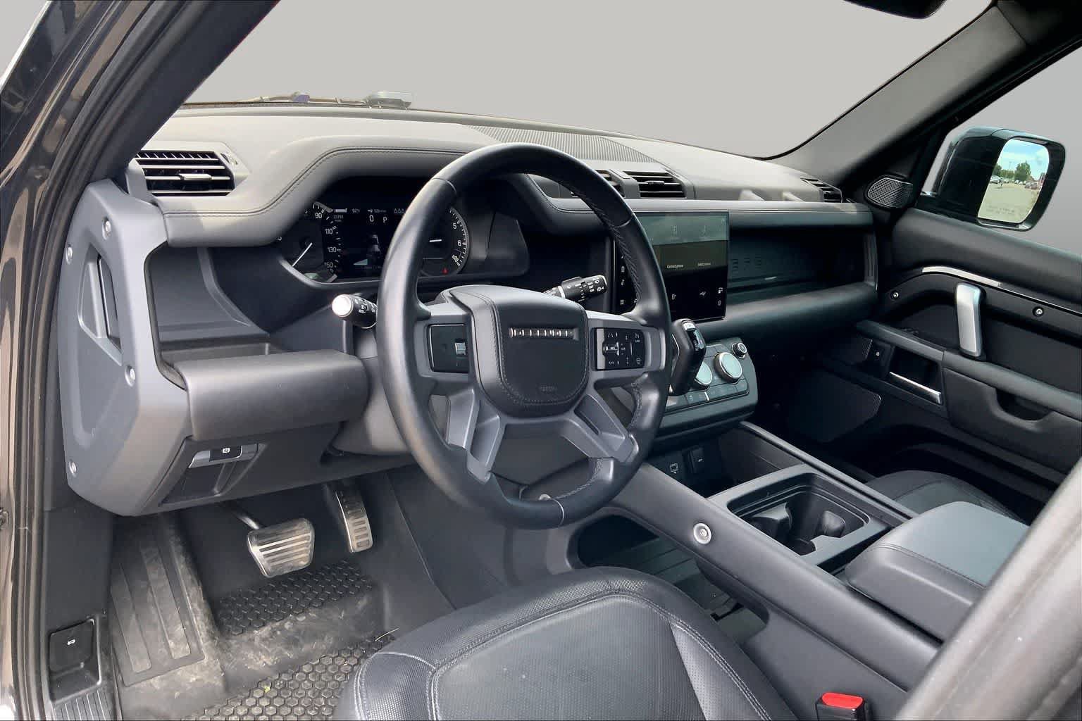 Certified 2023 Land Rover Defender 110 X-Dynamic SE AWD/4WD image 16