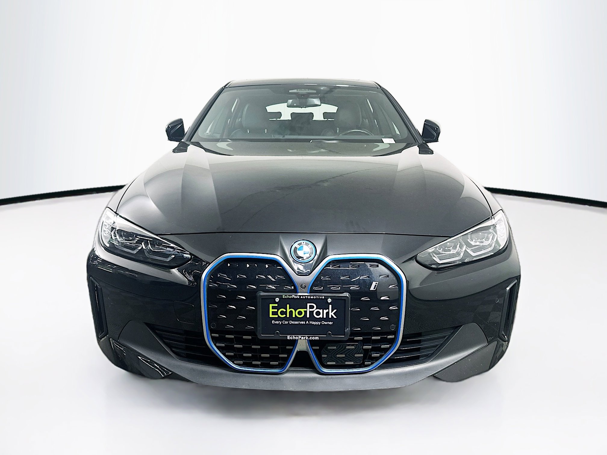 Used 2024 BMW i4 eDrive40 image 2