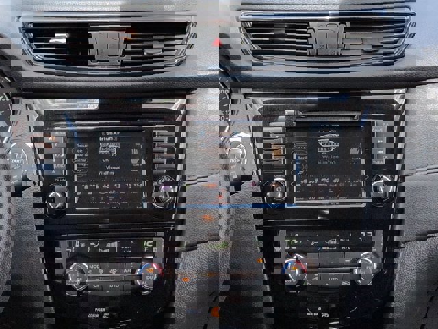 Used 2020 Nissan Rogue SV FWD image 19