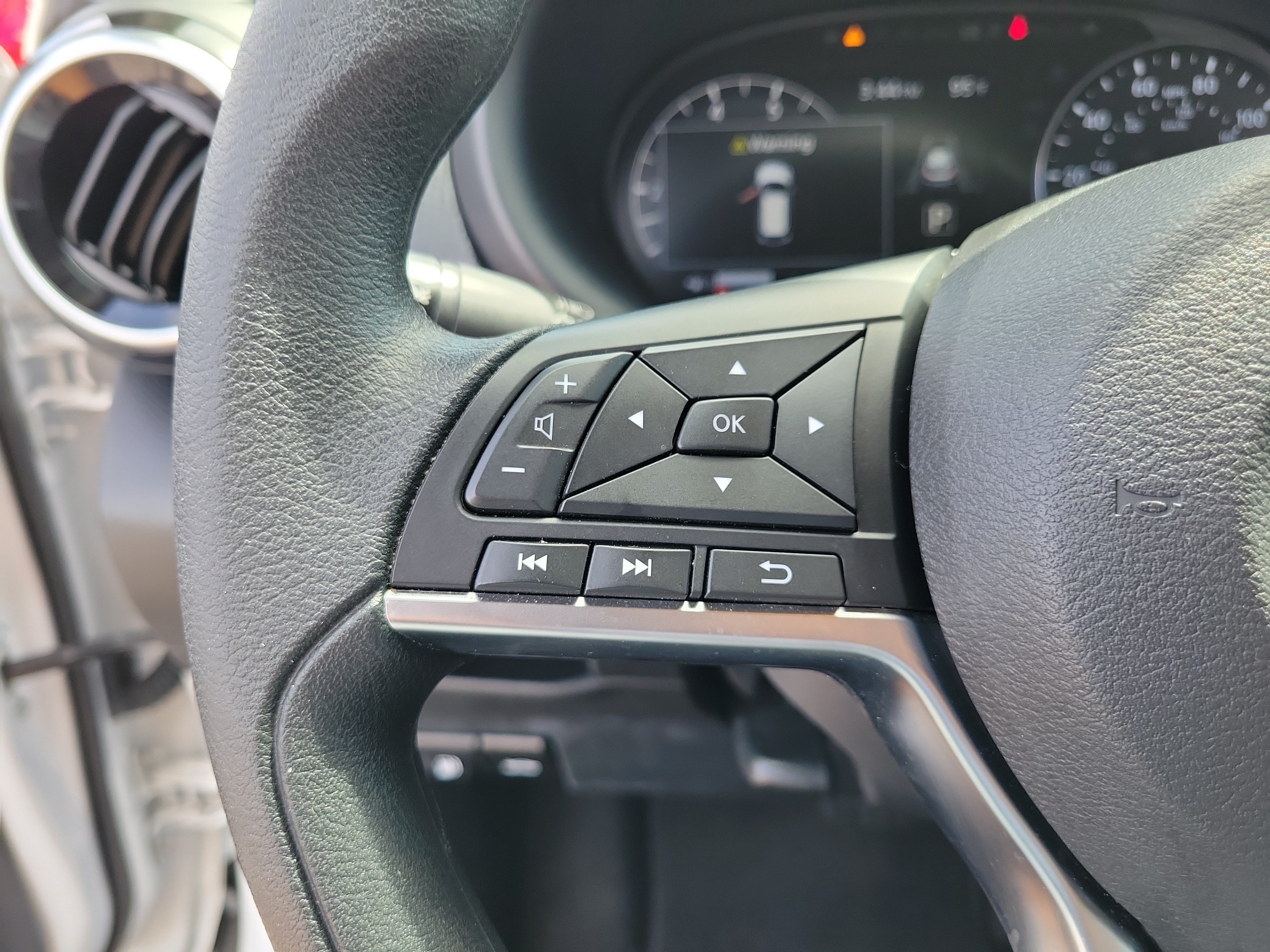 Used 2024 Nissan Kicks SV w/ Exterior Package FWD image 25