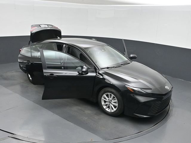 Used 2025 Toyota Camry LE FWD image 50