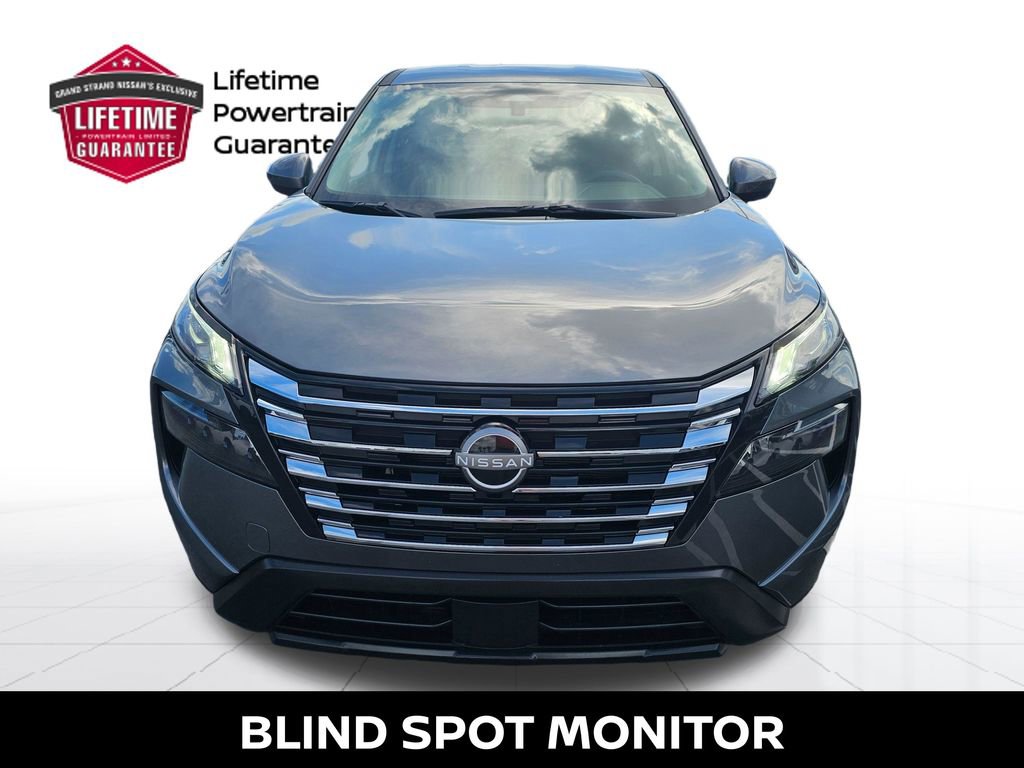 Used 2025 Nissan Rogue SV image 5