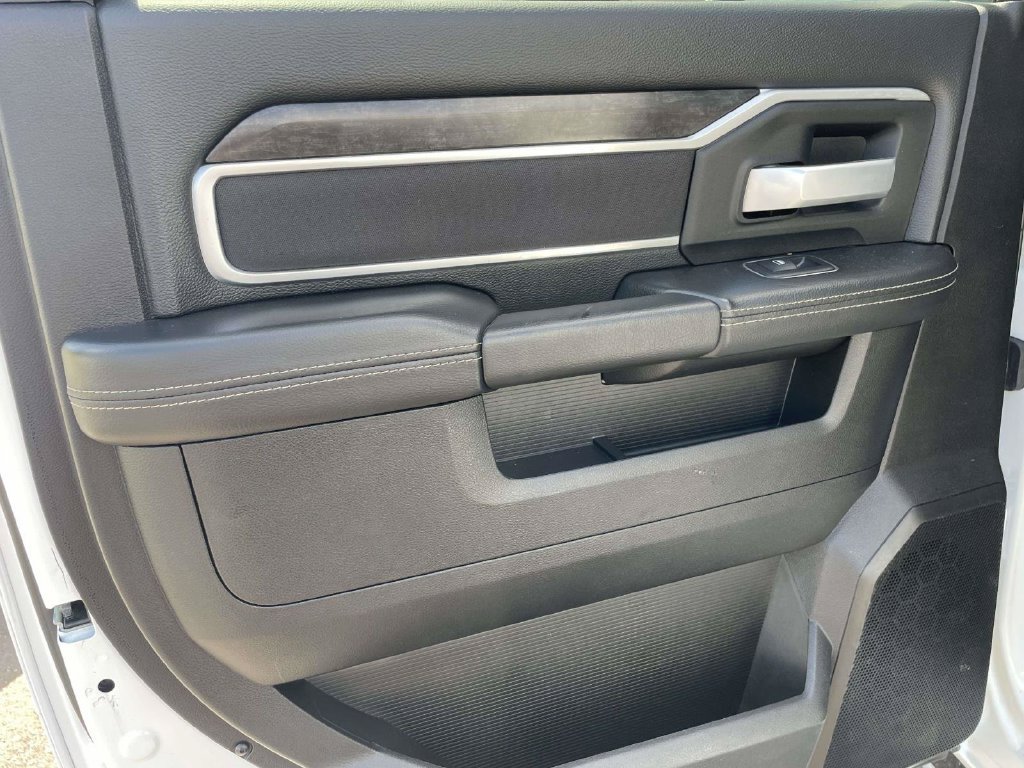 Used 2024 RAM 2500 Big Horn AWD/4WD image 12