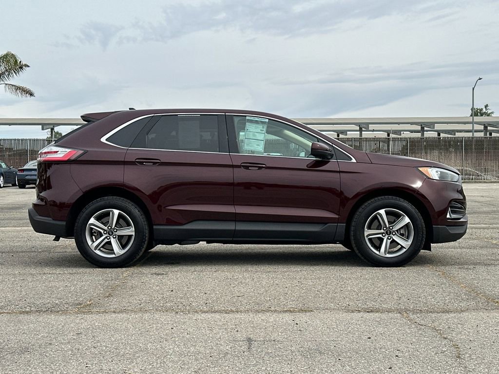 Certified 2024 Ford Edge SEL w/ Convenience Package image 2