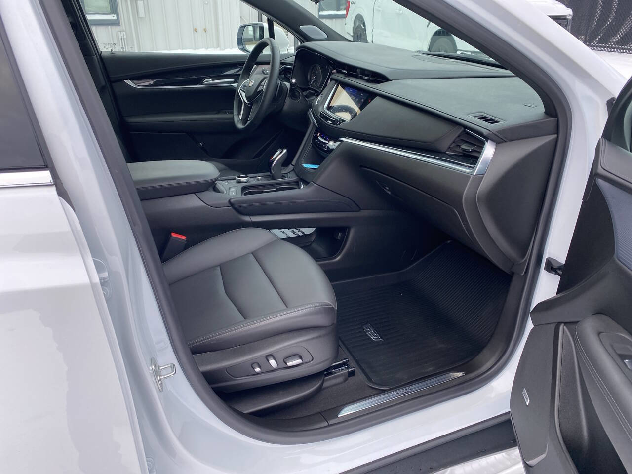 Used 2025 Cadillac XT5 Premium Luxury image 22