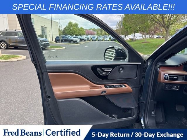 Used 2023 Lincoln Aviator Grand Touring w/ Class IV Trailer Tow Package image 12