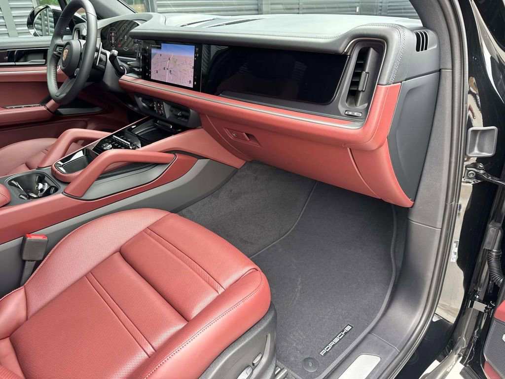 New 2026 Porsche Cayenne AWD/4WD image 18